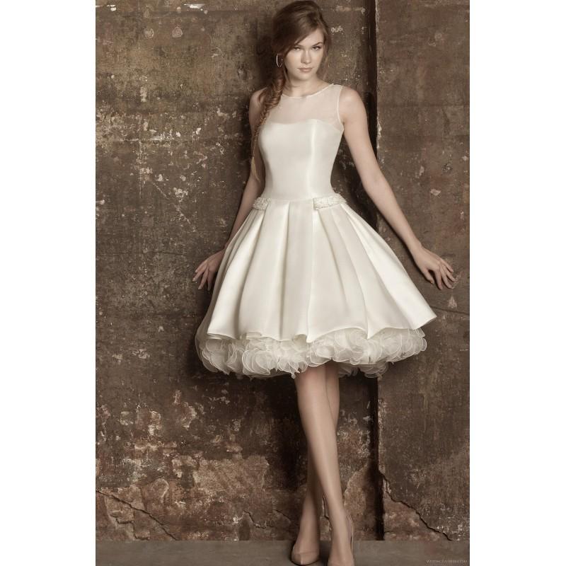 Hochzeit - Benjamin Roberts - 5353 - Tia Bridal 2013 - Glamorous Wedding Dresses