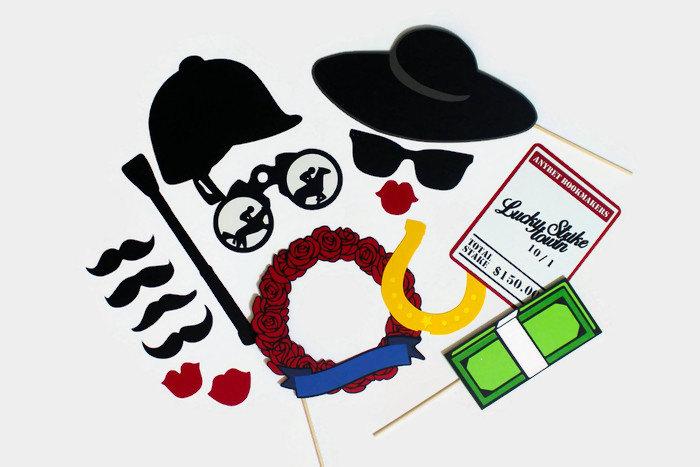 Mariage - Kentucky Derby Photo Booth Props - Set of 16 Photobooth Party Props includes Rose Garland, Bet Ticket, Jockey Hat, and Money