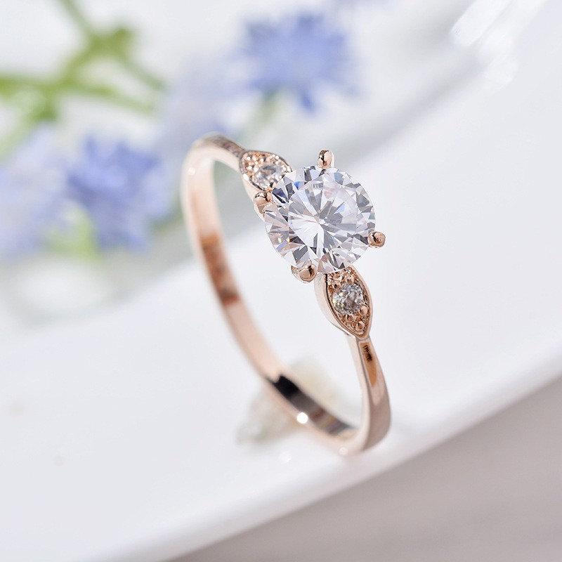 زفاف - Vintage Antique 3 stone engagement ring - Cubic Zirconia - Silver plated or Gold