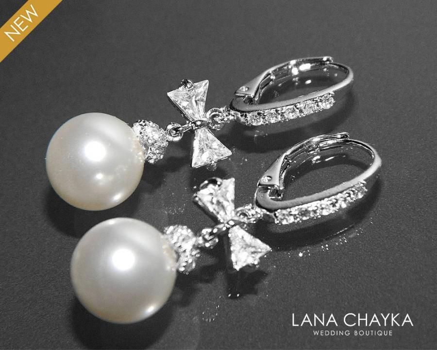 Свадьба - White Pearl Bridal CZ Chandelier Earrings Swarovski 10mmm Pearl Wedding Earrings Leverback Earrings Pearl Bow Earrings Bridesmaids Jewelry - $31.90 USD
