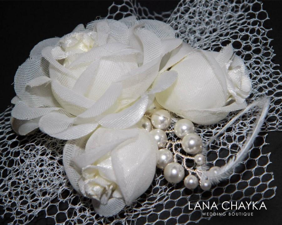 Hochzeit - White Bridal Hair Clip Bridal Hair Flower Fascinator Floral Headpiece Wedding Hair Clip White Floral Hair Clip Bridal Hair Accessories - $21.50 USD