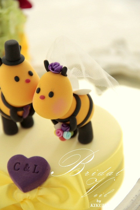 Wedding - Kissing  Bees bride and groom wedding cake topper---k777