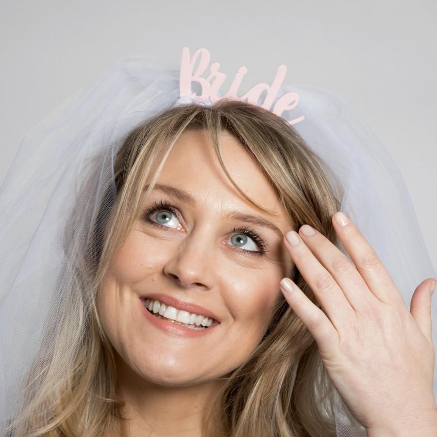 Hochzeit - Bride to Be, Bride with Veil Headband Crown