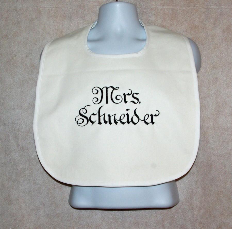 Mariage - White Bib, Protect Wedding Dress, Bride Groom Cake Crumb Catcher, Custom Personalize With Name,  No Shipping Fee,  Ships TODAY, AGFT 557
