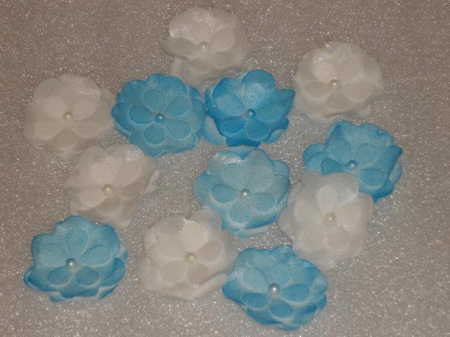 Mariage - Wafer / Rice Paper 1 1/4" Flowers for Cakes, Cookies, Cake Pops and Cupcakes for Wedding, baby Showers, Special Event Cakes