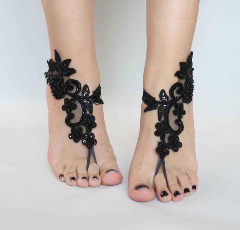 Свадьба - Black Lace sandals for wedding, Foot Jewelry bridal sandals, wedding sandal, Embroidered anklet, sandles for wedding, Beach sandles, Gothic - $25.90 USD