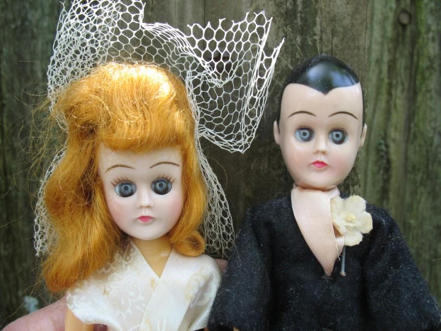 Mariage - Wedding couple cake topper, vintage wedding dolls, wedding decor, Mr. And Mrs. doll, shabby chic marriage