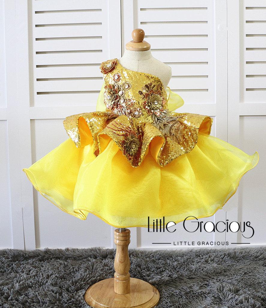Mariage - Gold Gold Glitz Pageant Dress Toddler Performing Dress, one shoulder Dancing Dress, Baby Easter Dress, Infant Baby Thanksgiving Dress, LG012