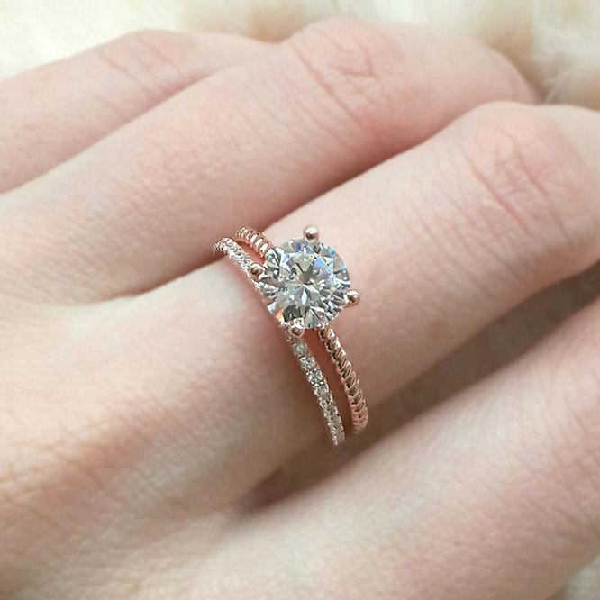 Свадьба - Rose Gold Dainty Ring - Sterling Silver Engagement Ring - Twist Band Ring - Anniversary Ring - Cubic Zirconia Solitaire Ring - A55