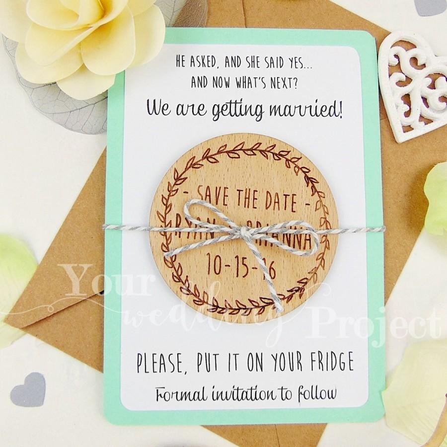 Mariage - Wreath Save the Date, Custom Save the Date, Engraved Save the Date, Rustic Save the Date, Wood Save the Date, Save The Date Magnet