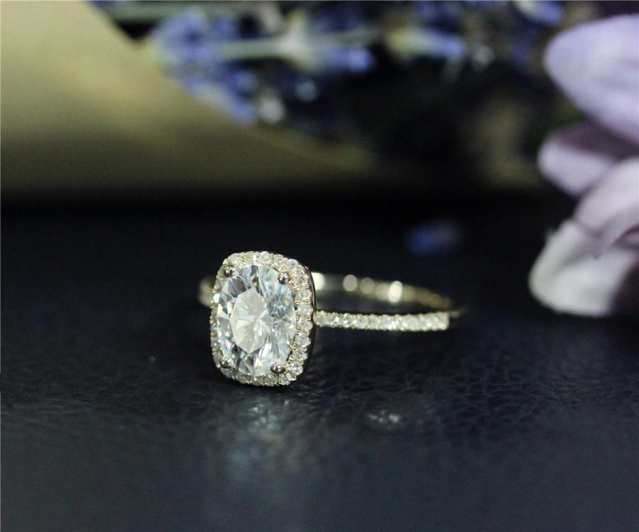 Свадьба - 7x9mm Charles & Colvard Oval Brilliant Moissanite Wedding Ring Solid 14K Yellow Gold Ring Engagement Ring Anniversary Ring Gift