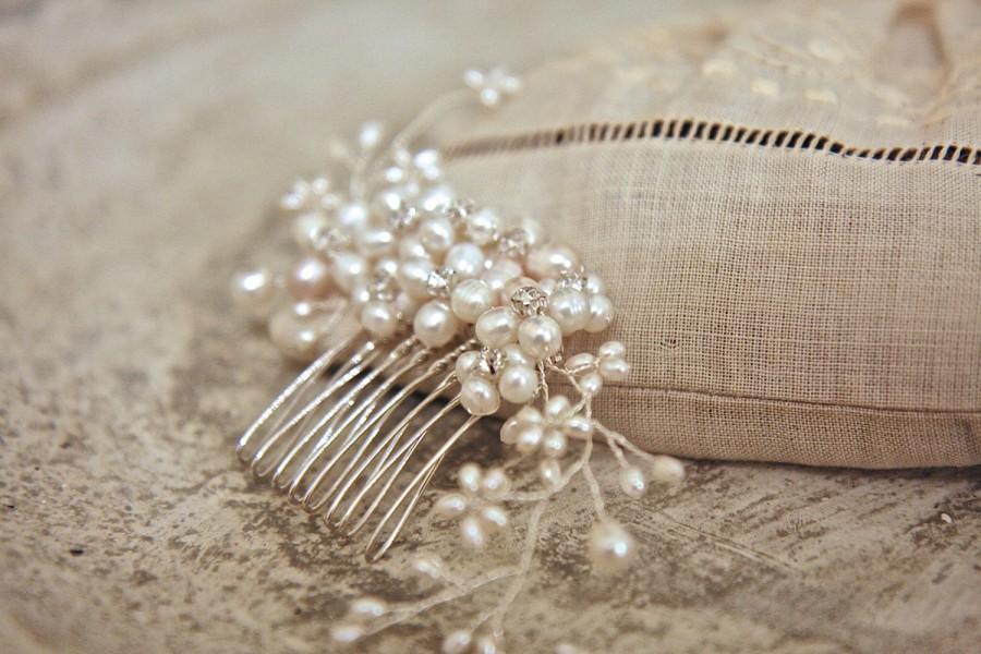 Hochzeit - JASMINE Bridal Hair Comb, Bridal Hairpiece, Pearl Hair Comb, Bridal Head Piece, Floral Hair Adornment, Floral Hairpiece.