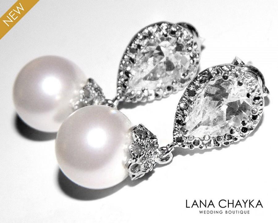 Mariage - White Pearl Bridal Earrings Swarovski 10mm White Drop Pearl Cubic Zirconia Wedding Earrings White Pearl Bridal Earrings Pearl Bridal Jewelry - $27.90 USD