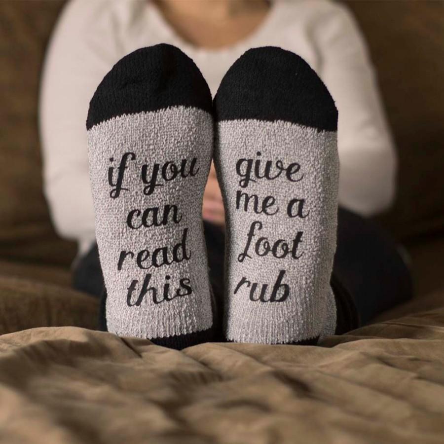 Mariage - If You Can Read This Socks - Foot Rub Socks - Funny Socks for Women - Womens Socks - Mens Socks - Gift for Women - Bridesmaid gift