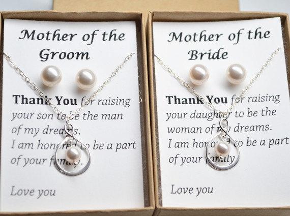 Wedding - Set of 2 Mother of the bride and groom gift cards necklace and earrings set-Sterling silver infinity pearl necklaces and stud pearl earrings