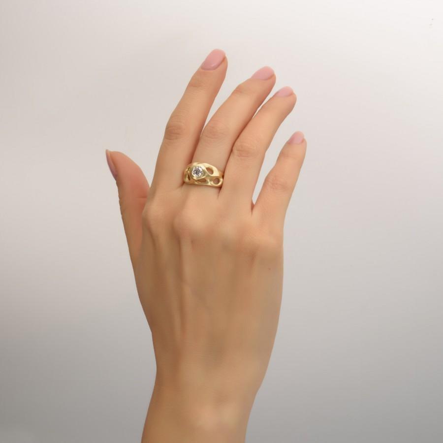 Hochzeit - Engagement Ring - 14K Gold and  Moissanite engagement ring, moissanite engagement ring, forever brilliant moissanite, forever brilliant ring