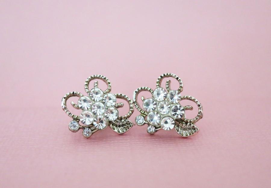 Hochzeit - Bridesmaid Stud Earrings Flower Stud Earrings Bridal Earrings Studs Leaf Earrings Silver Filigree Wedding Studs Bridesmaid Jewelry Gift - $20.00 USD
