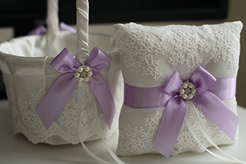 Свадьба - Violet Wedding Bearer Pillow  Violet Flower Girl Basket  Wedding Ring Holder  Lace Wedding Basket  Purple Wedding Basket Pillow Set