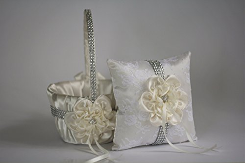 Mariage - Ivory Ring Bearer   Ivory Wedding Basket  Cream Wedding Ring Pillow & Flower Girl Basket  Wedding Ring Holder   Petals Basket Pillow Set