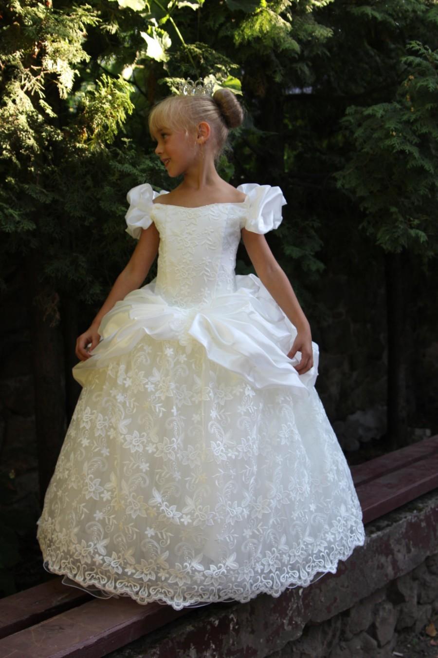 Свадьба - Lace Flower Girls Ivory Dress- Birthday Wedding Party Bridesmaid Flower Ivory Lace Dress