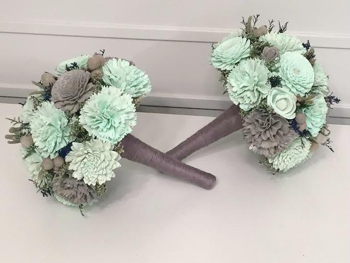 Hochzeit - Navy, Mint, Gray Wedding Bouquet made with sola flowers - choose colors - bridal bouquet - Alternative bouquet - bridesmaids bouquet