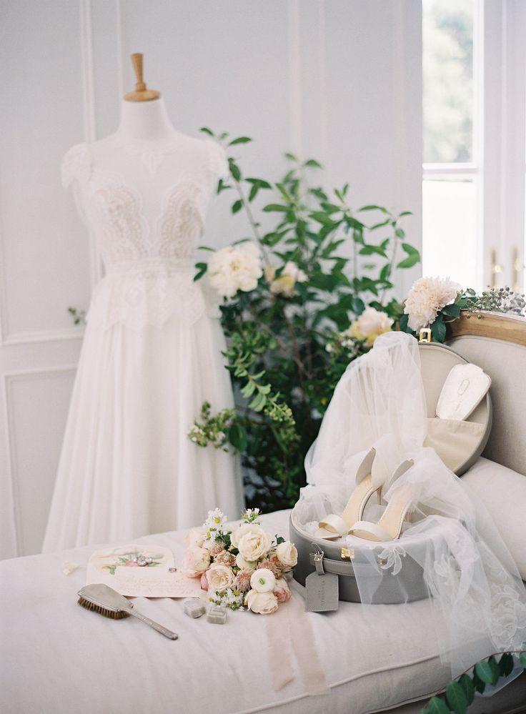 Hochzeit - Enchanted Garden Bridal Inspiration