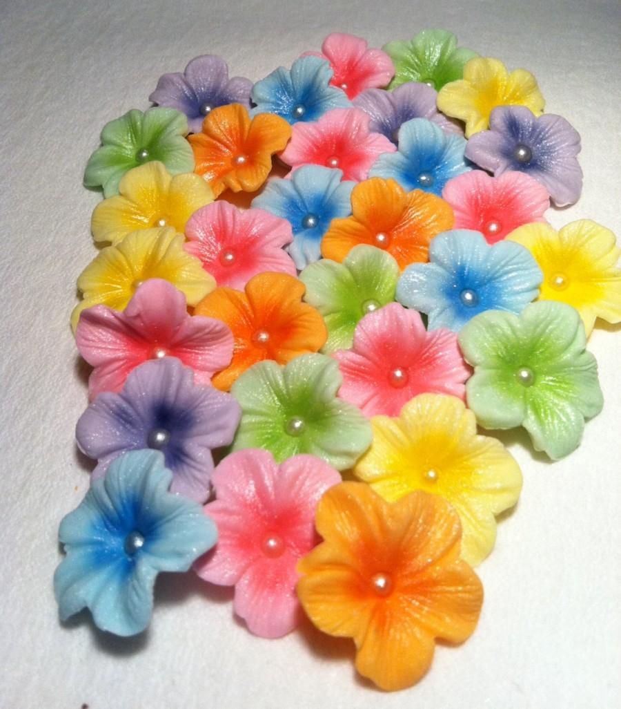 Hochzeit - Gum paste Flowers Pastel Colors 30 piece Set with Ivory Dragee