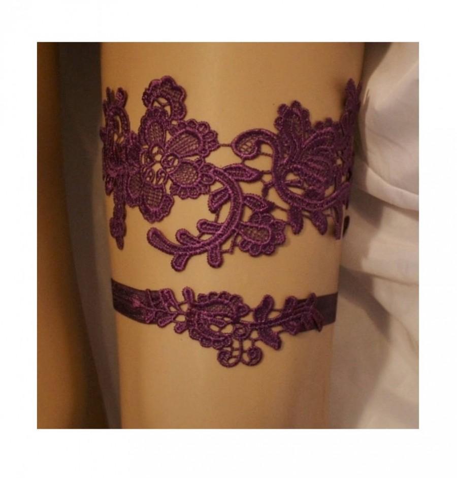 Hochzeit - Plum Wedding Garter Set, Lace Garter Set, Eggplant, Purple Lace Garter Belt, Plum Lace Wedding Garter Set,  Vintage Style Garter Set, PLG
