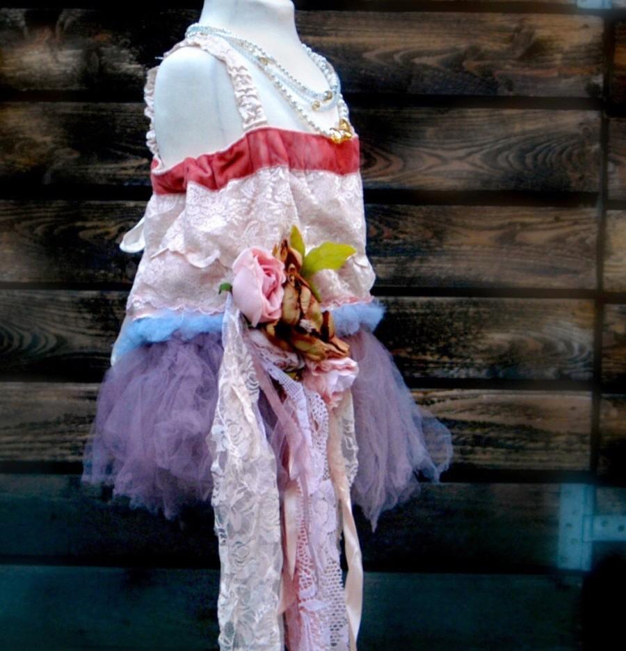 Hochzeit - Girls size 5 to 6 years peach and dusty lilac lace Mori Girl dress. Tutu flower girl dress. Photo prop.