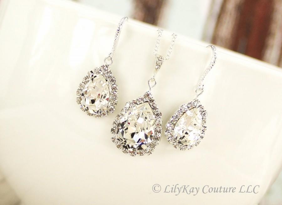 Mariage - Diamond Bridal Earrings Crystal Bridal Earrings Bridesmaid Earrings Bridal Jewelry Diamante Diamond Stud Earring CZ Earrings Bridesmaid Gift