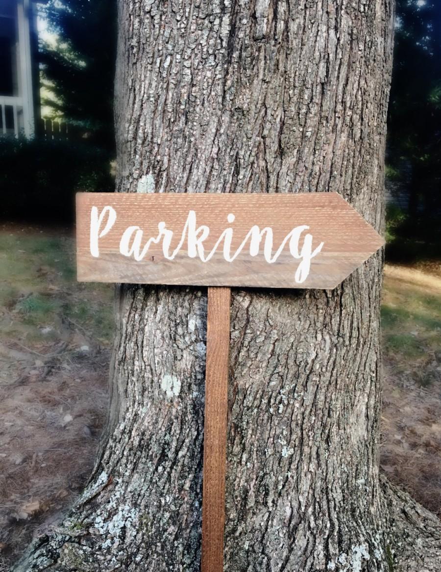 Hochzeit - Parking Sign, Wedding Parking Sign, Wooden Parking Sign, Wedding Arrow Sign, Wooden Wedding Signs, Rustic Wedding Signs, Custom Wood Signs