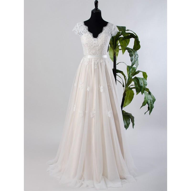 زفاف - Lace wedding dress, wedding dress, bridal gown, cap sleeve V-back alencon lace with tulle skirt. - Hand-made Beautiful Dresses