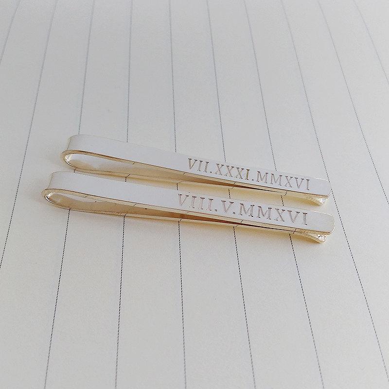 Mariage - Groom Gift from Bride tie clip,Personalized tie clip,Roman Numeral Tie Clip,Father of the Bride Tie Clip,Boss Gift Ideas,Father's Day Gift