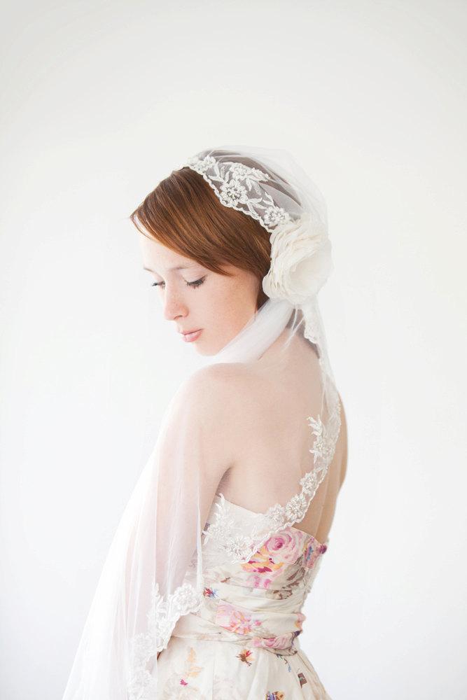 زفاف - Wedding Veil, Beaded Lace Mantilla Ivory Bridal Veil - Everlasting Love - Made to Order