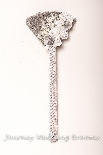 Hochzeit - Regal Opulence Journey Broom *Best Seller*