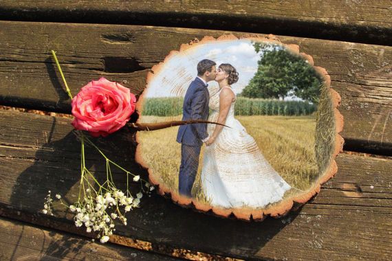 Свадьба - Wedding Gift, Personalized Gift, Engagement Photo On Wood, Gift For Couple, Gift For Her, Custom Gift, Gift For Bride, Rustic Wedding, Wood