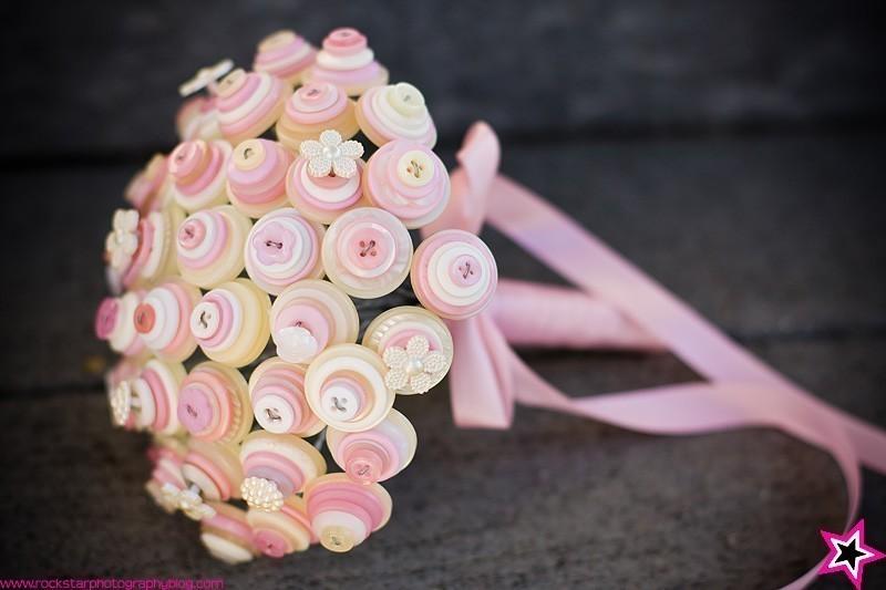 Hochzeit - Pretty in Pink Bridal Button Bouquet