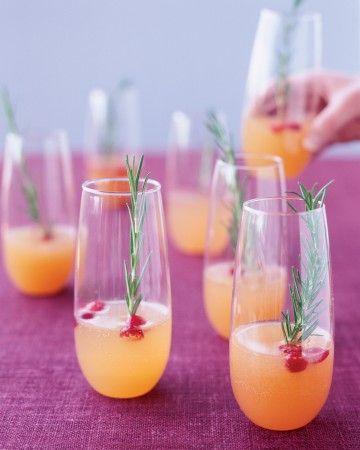 زفاف - Sparkling Pear And Cranberry Cocktail