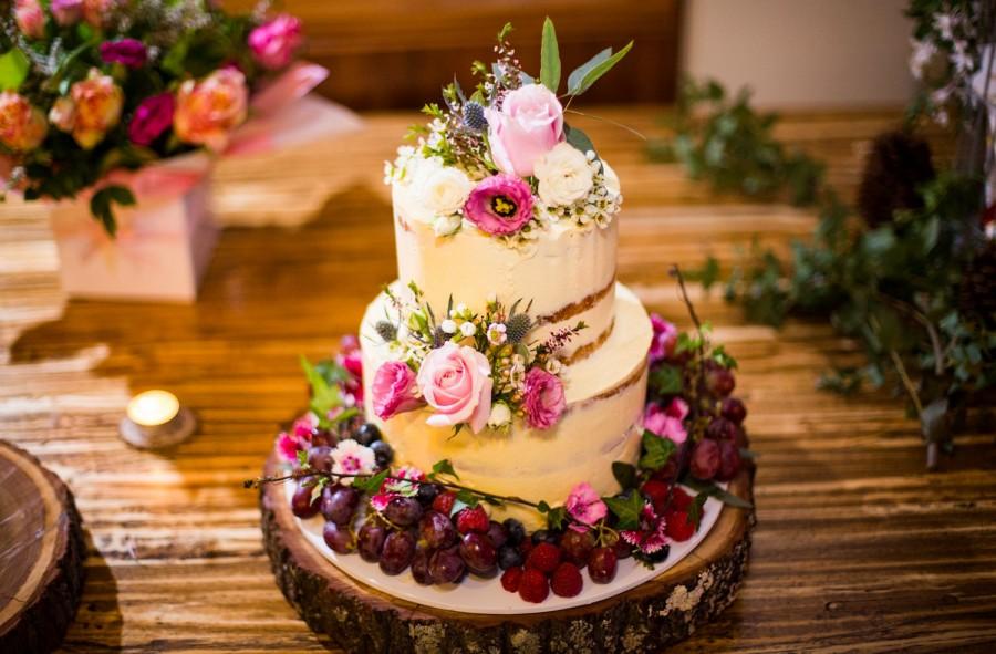 زفاف - Rustic Wooden Cake Base, 15-40cm, Wood Slices, Raw Timber, Table Centre pieces, Wedding, Home Decor, Party, Craft Supply, Australian Timber