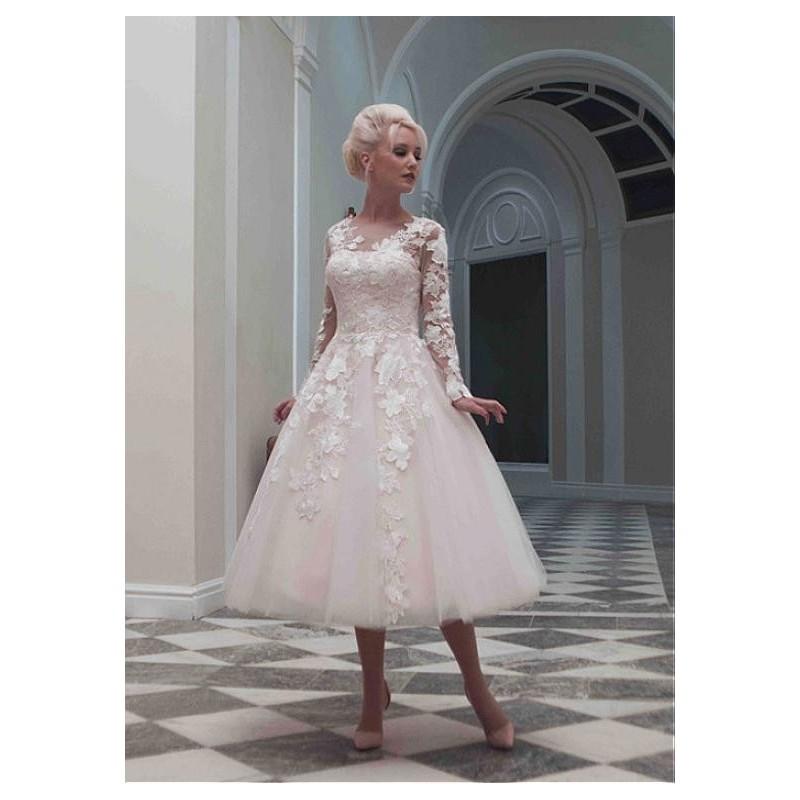 Mariage - Elegant Tulle Jewel neckline Long Sleeves Tea-length A-line Wedding Dress With Venice Lace Appliques - overpinks.com