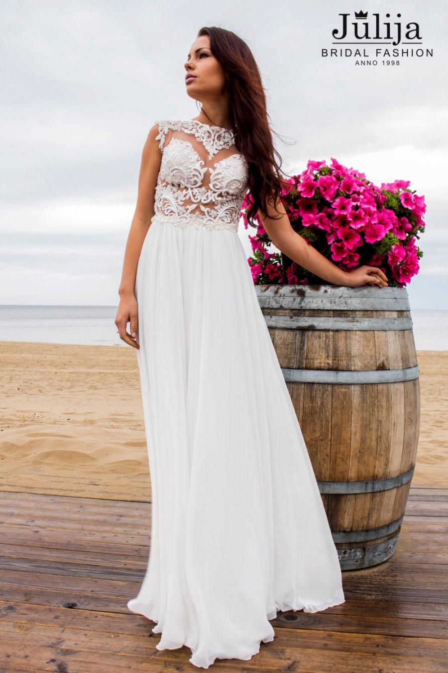 Свадьба - Beach chiffon wedding dress, non corset , unique, sexy , bohemian exclusive bridal dress. Luxury , elegant , gorgeouse, simple lace dress