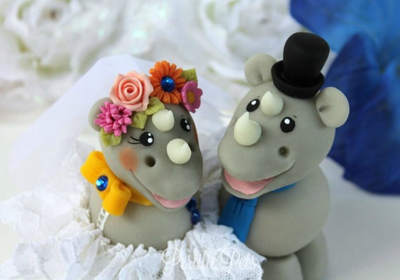 Свадьба - Wedding rhino cake topper, cute bride and groom in summer colors, customizable safari jungle wedding