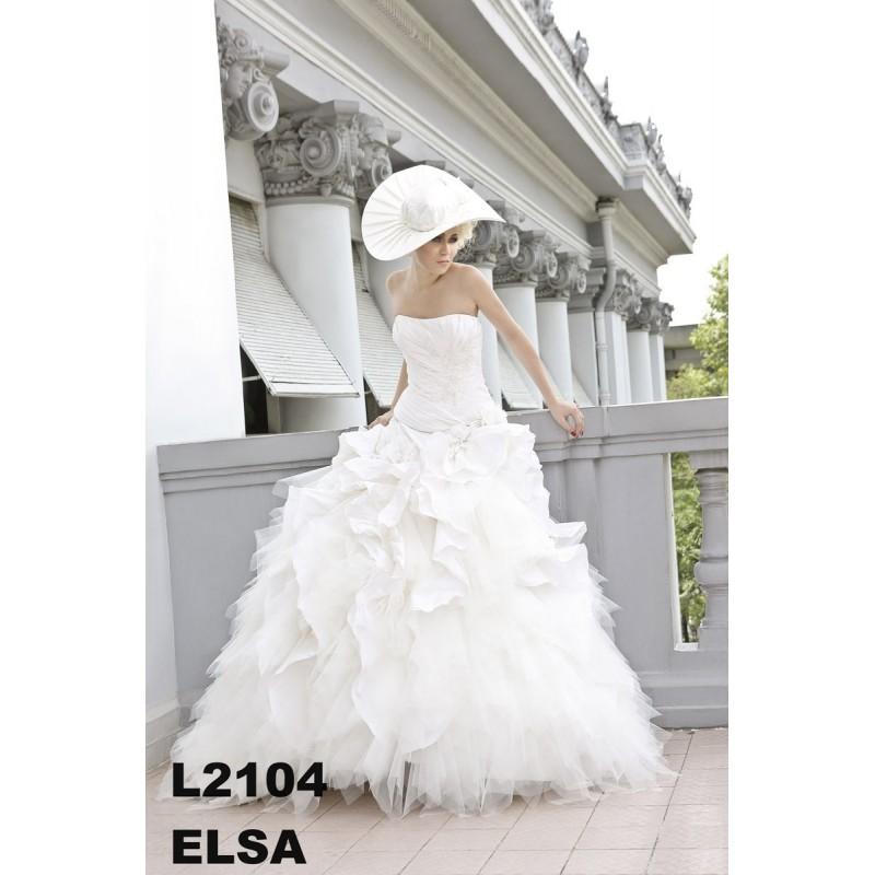 Wedding - BGP Company - Loanne, Elsa - Superbes robes de mariée pas cher 