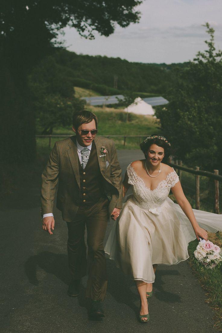 Свадьба - Green Wedding Shoes And A 50's Inspired Dress For A Vintage Celebration In The Cotswolds