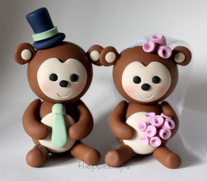 Hochzeit - Custom Monkey Wedding Cake Topper