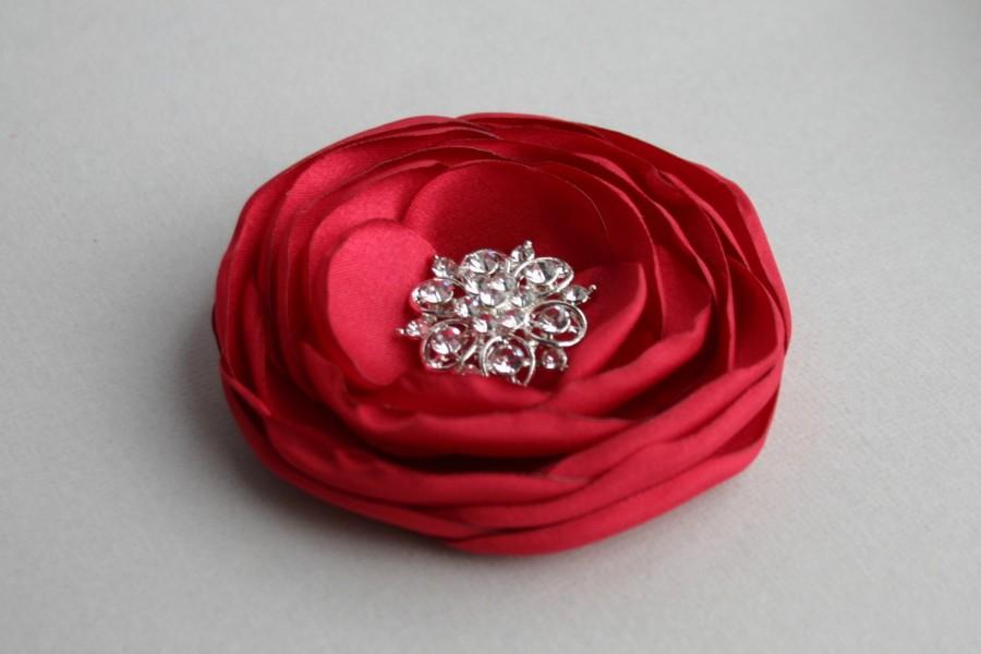 Hochzeit - Red Flower Hairpiece, Ruby Red Bridesmaid Hair Pin, Flower Girl, Red Flower Hair Piece, Bridal Headpiece, Red Wedding Floral Hairpins