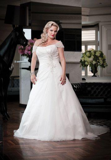 زفاف - 20 Gorgeous Plus-Size Wedding Dresses