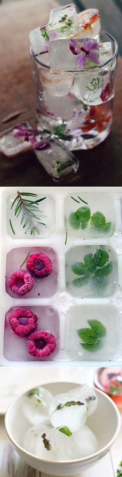 Hochzeit - How To Make Floral, Fruit, And Herb Ice Cubes