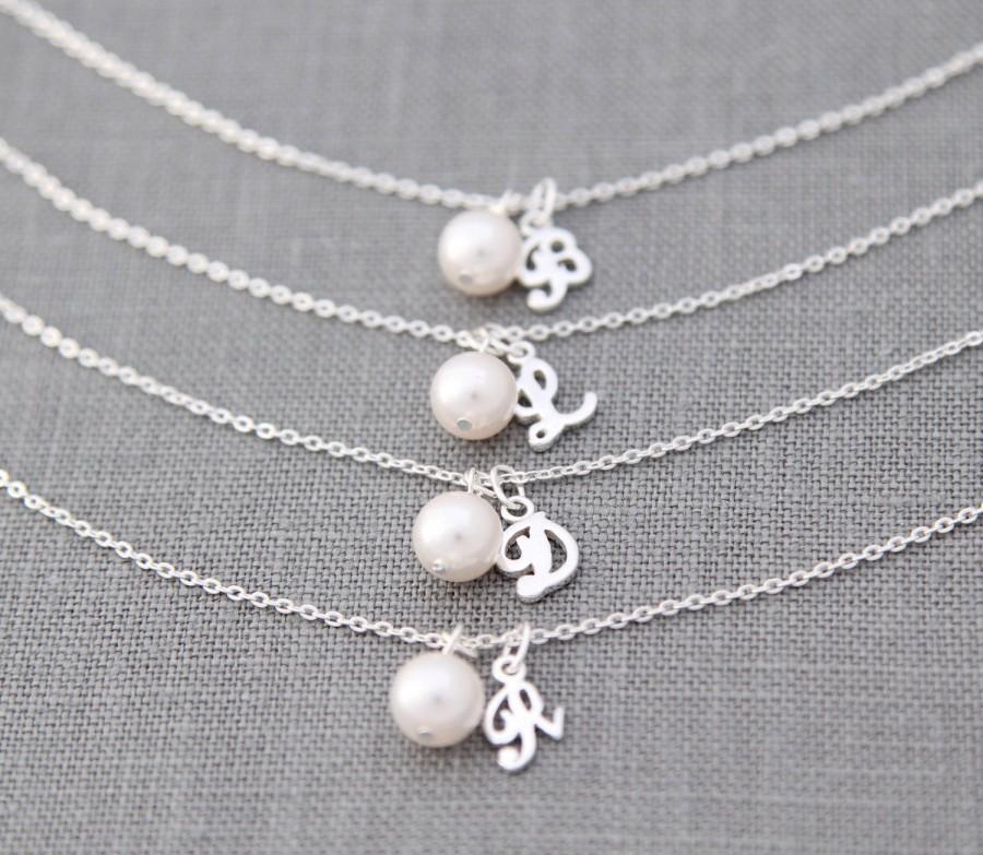 زفاف - Silver Bridesmaid Bracelet Set of 4, Personalized Bridesmaid Gift Set of 4, Bridesmaid Bracelet with Initial & Pearl