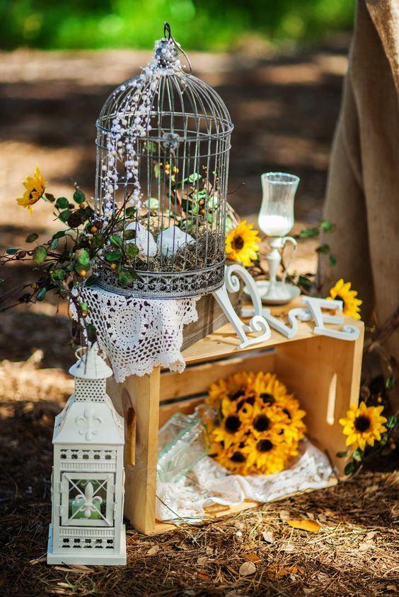 Hochzeit - Vintage Birdcage Wedding Ceremony Decor